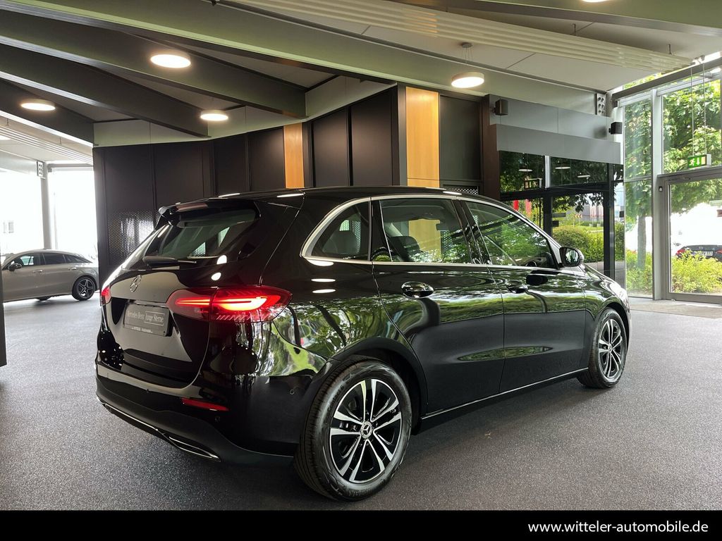 Mercedes-Benz B 200 2024