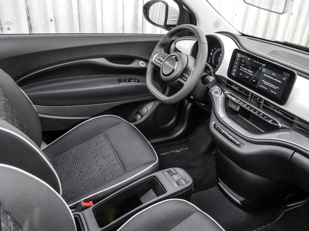 Fiat 500e 2023