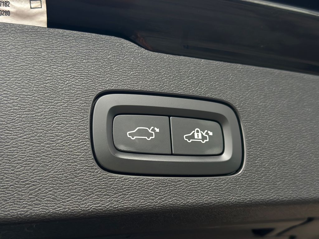 Volvo V60 2023