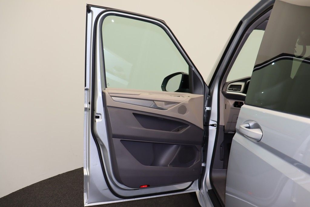 Volkswagen T7 Multivan 2024