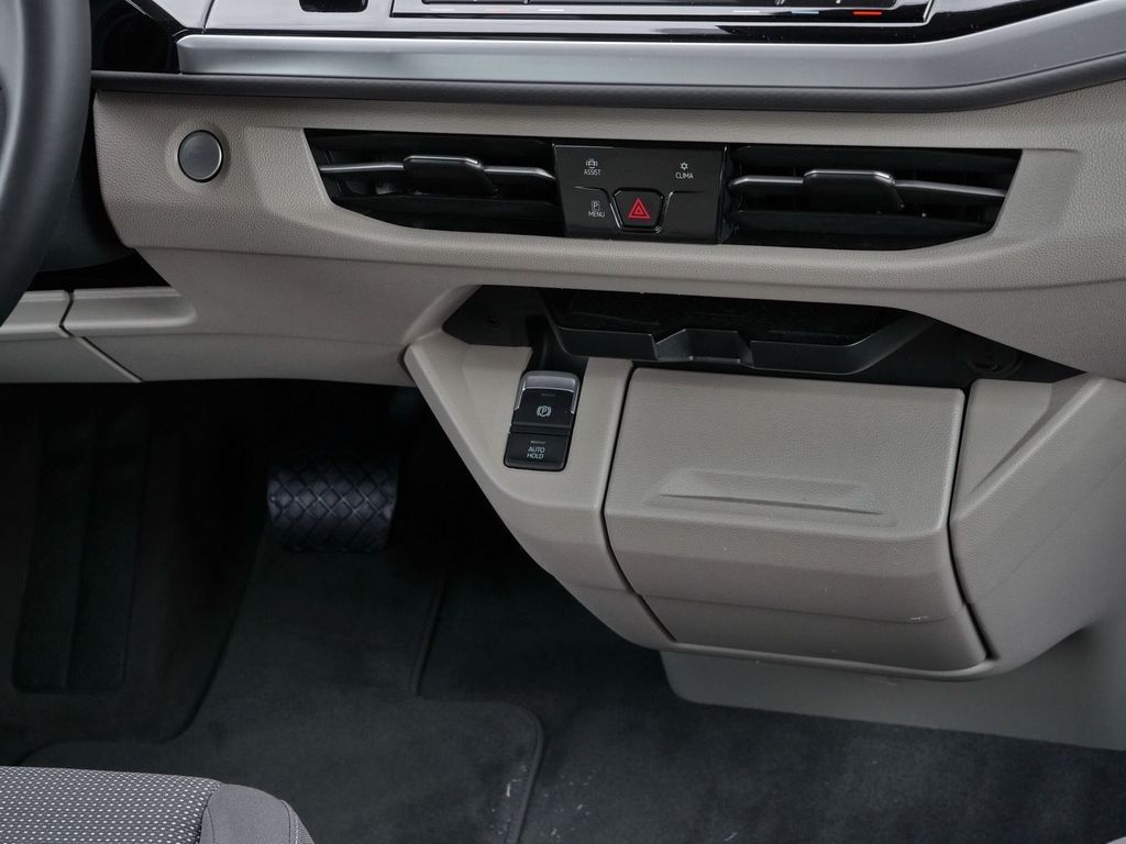 Volkswagen T7 Multivan 2024
