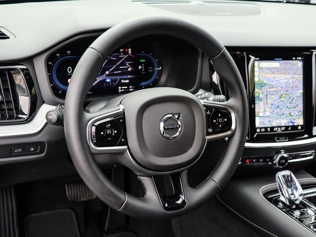 Volvo V60 2024