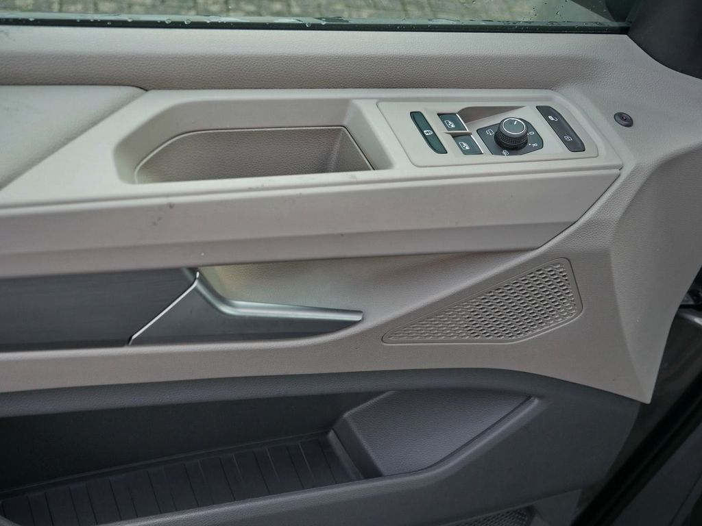 Volkswagen T7 Multivan 2024