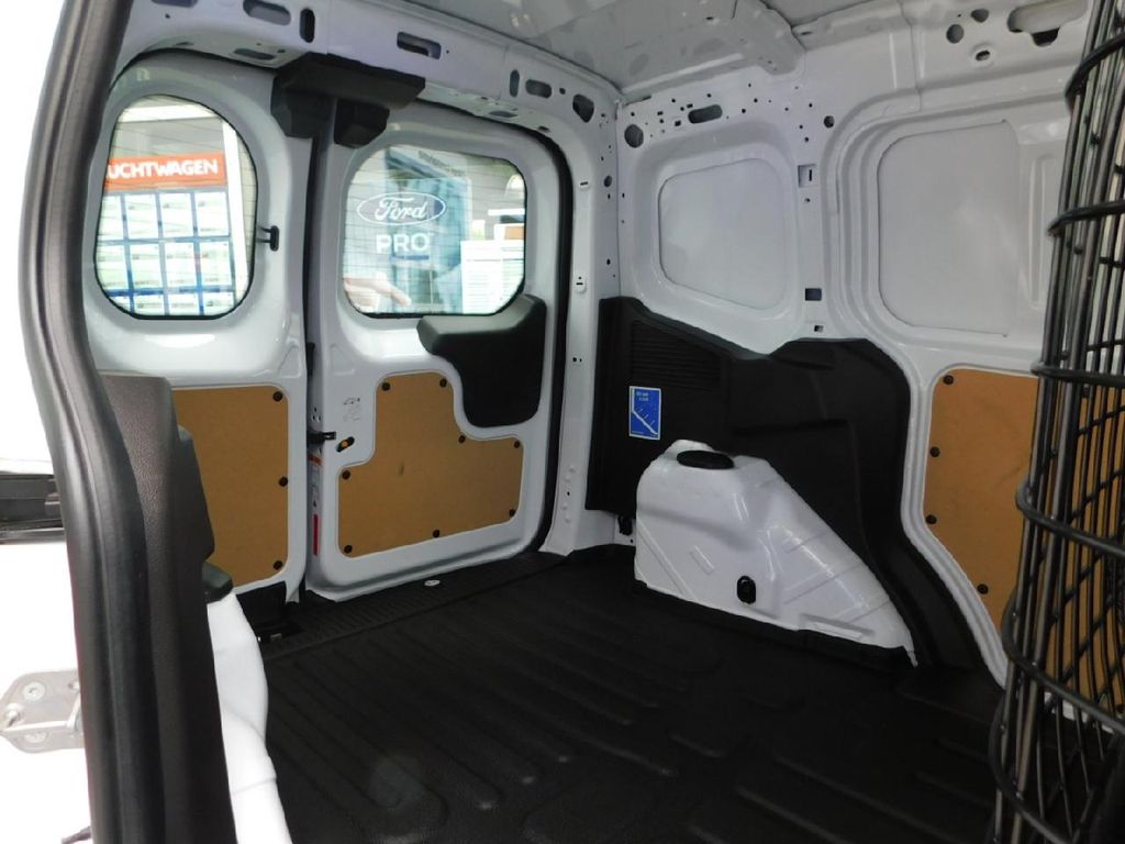 Ford Transit Courier 2023