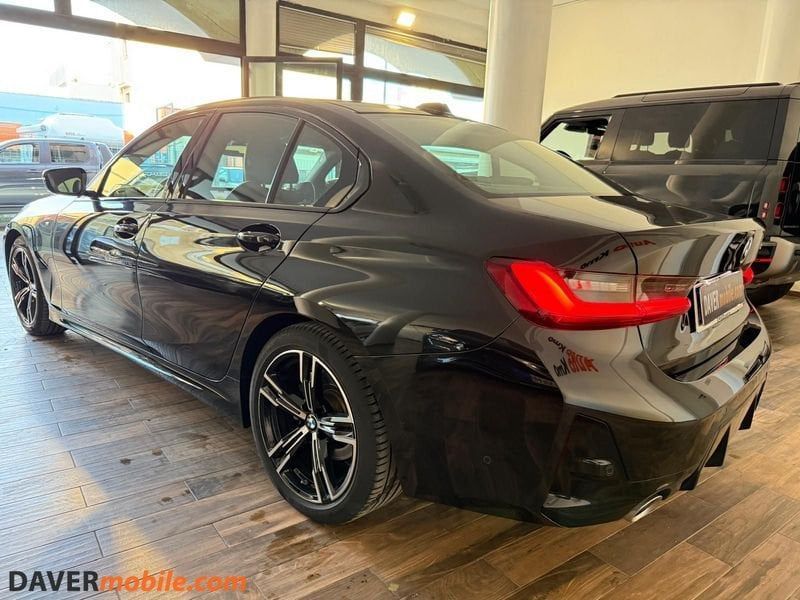 BMW 318 2022