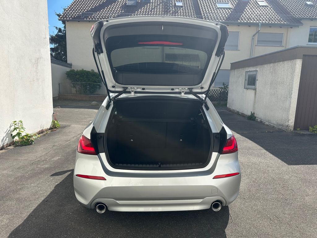 BMW 118 2019