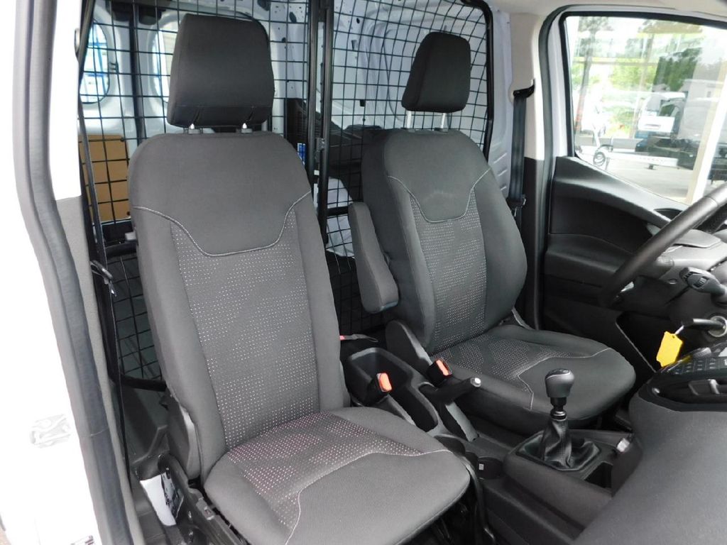 Ford Transit Courier 2023