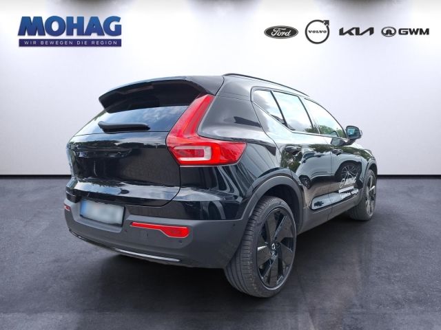 Volvo EX40 2025