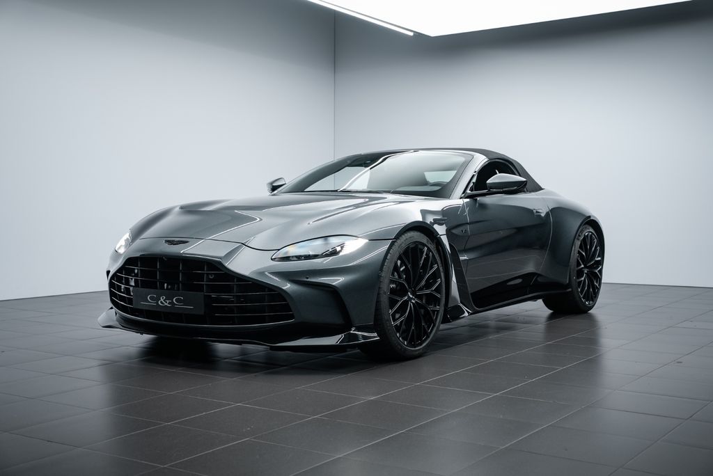 Aston Martin V12 Vantage 2023