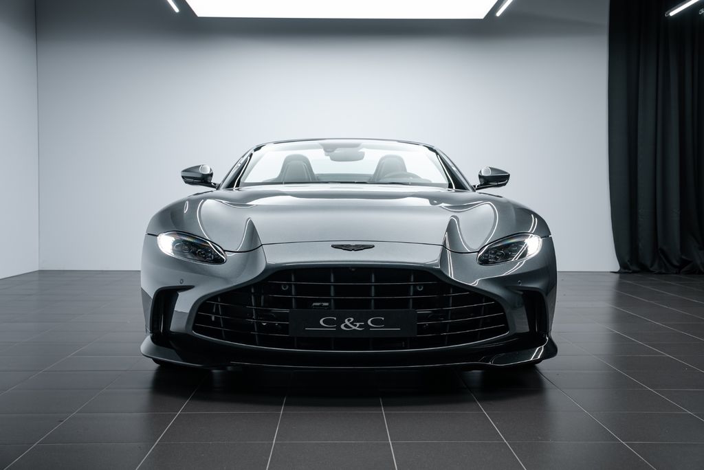 Aston Martin V12 Vantage 2023