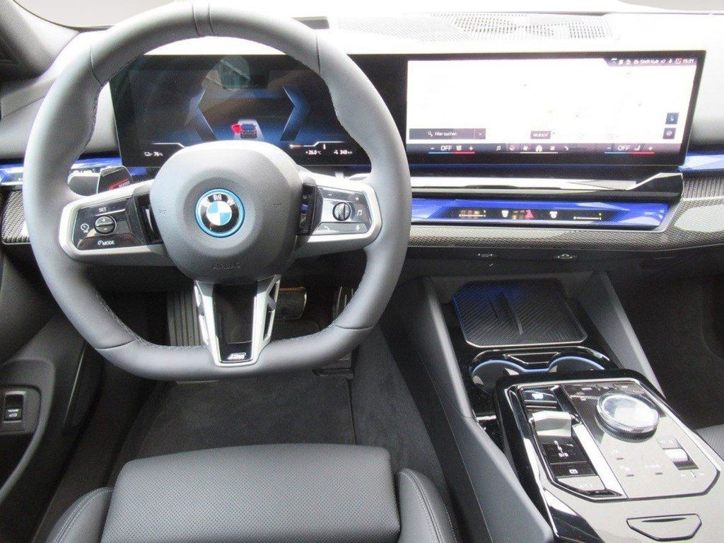 BMW i5 2025