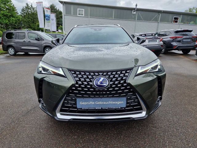 Lexus UX 2022