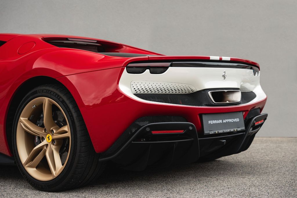 Ferrari 296 GTB 2023