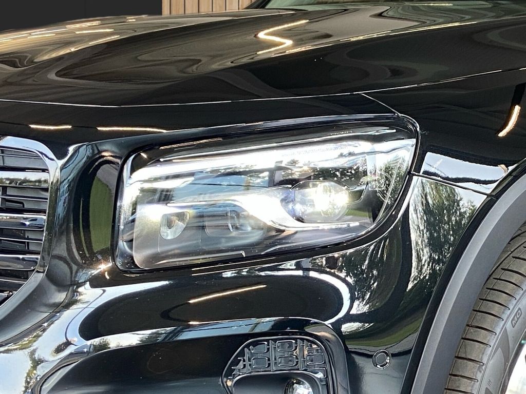 Mercedes-Benz GLB 200 2024