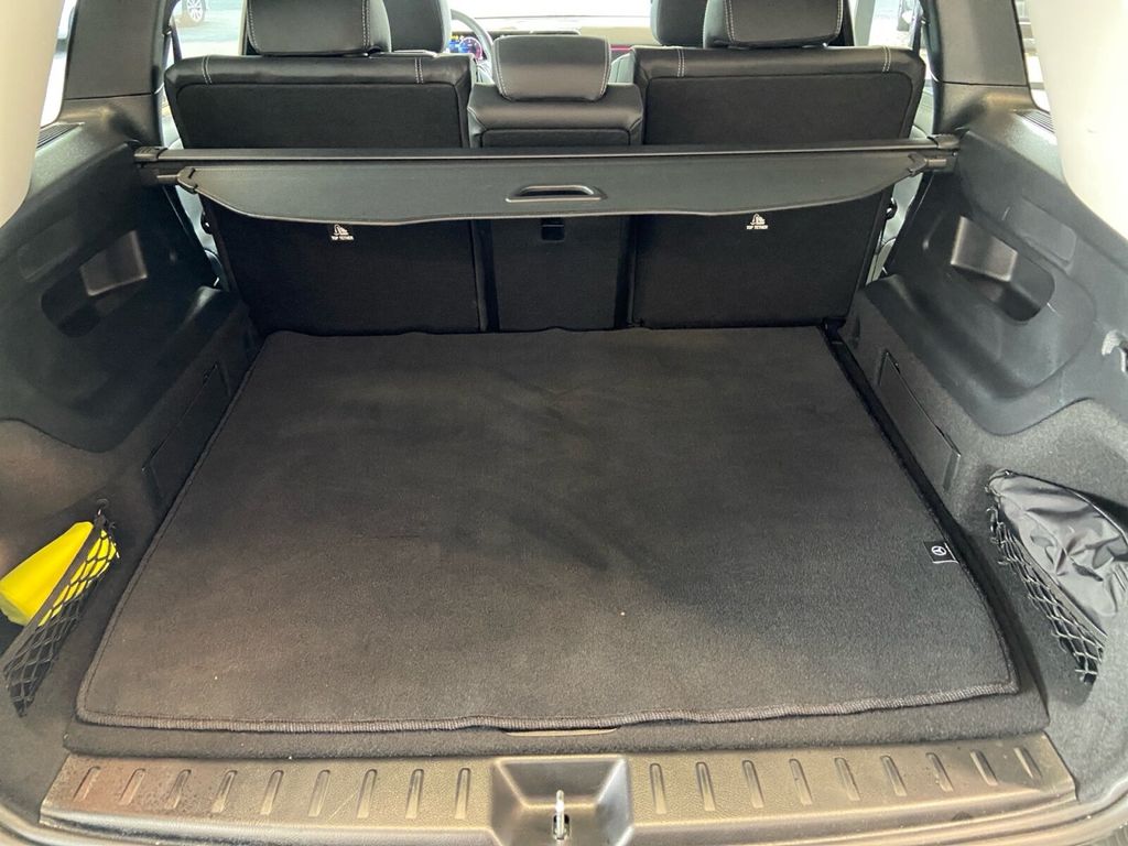 Mercedes-Benz GLB 200 2024