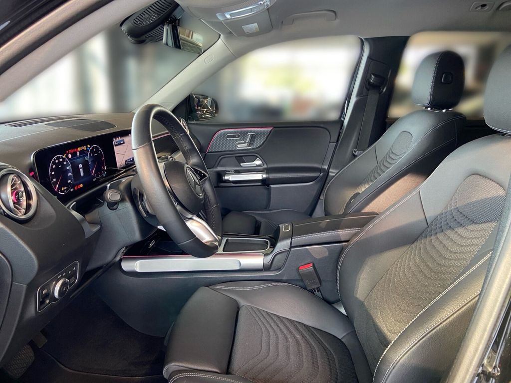 Mercedes-Benz GLB 200 2024