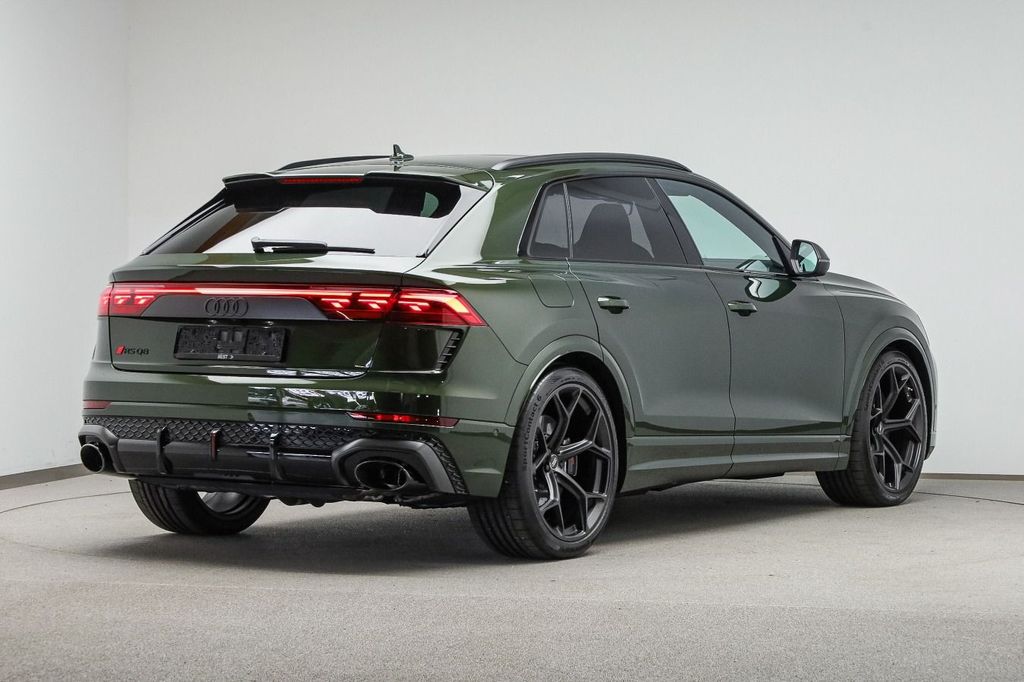 Audi RSQ8 2025