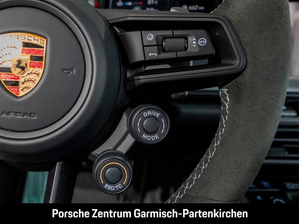 Porsche 992 2025