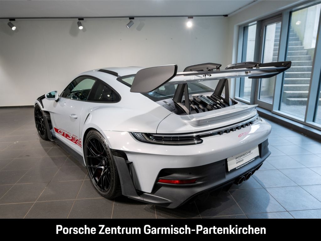 Porsche 992 2025