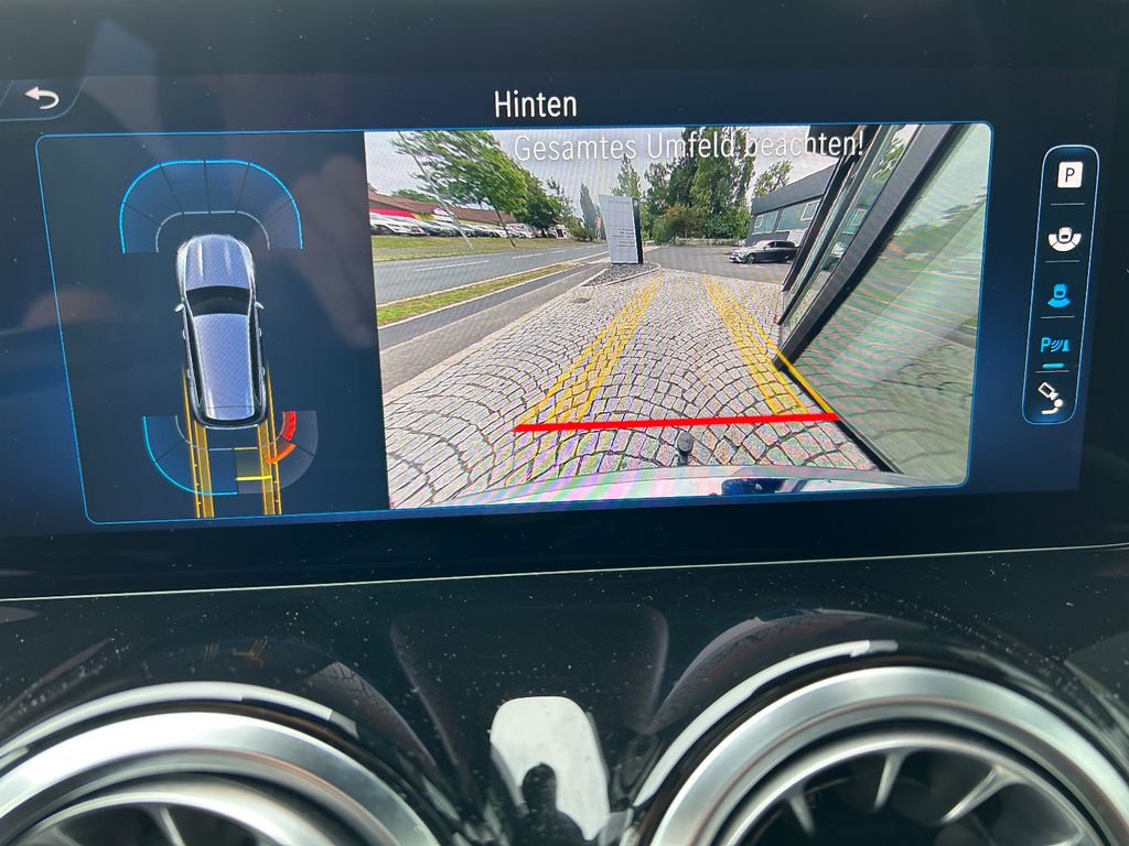 Mercedes-Benz GLB 200 2024