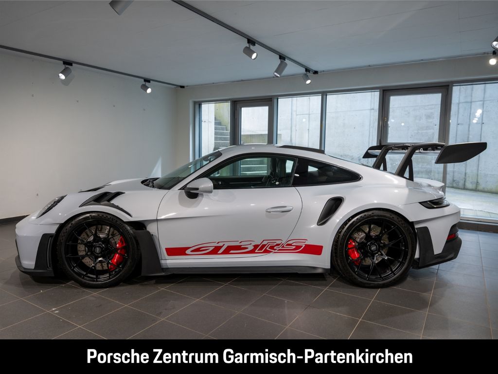 Porsche 992 2025
