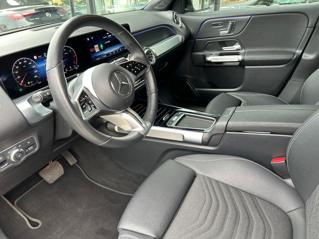 Mercedes-Benz GLB 200 2024