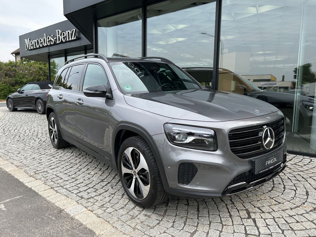 Mercedes-Benz GLB 200 2024