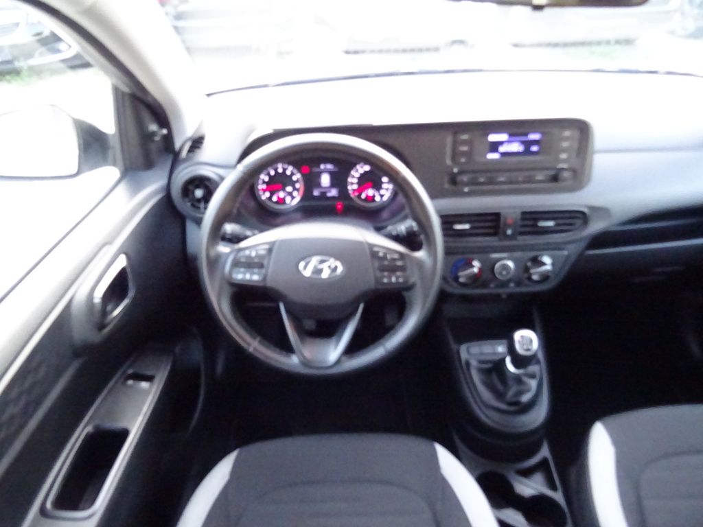Hyundai i10 2022