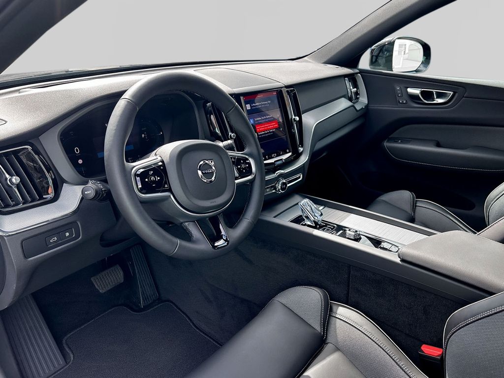 Volvo XC60 2025
