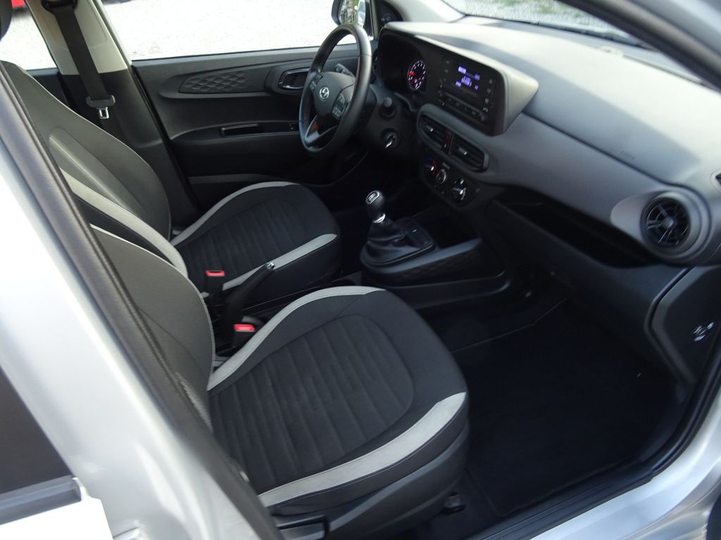 Hyundai i10 2022