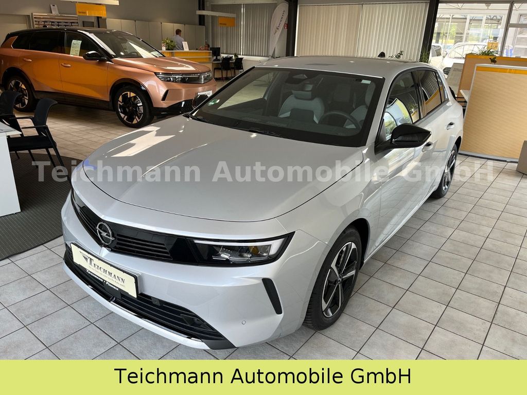 Opel Astra 2025