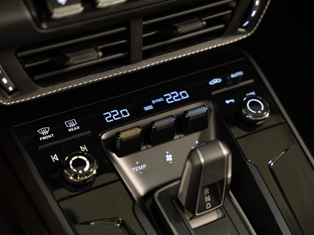 Porsche 992 2024