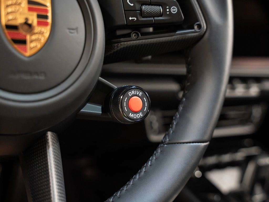 Porsche 992 2024