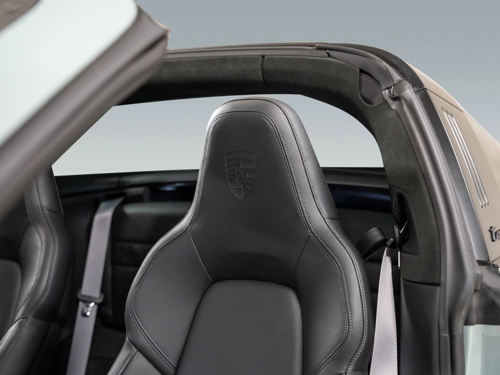 Porsche 992 2024