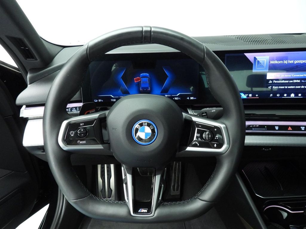 BMW i5 2024