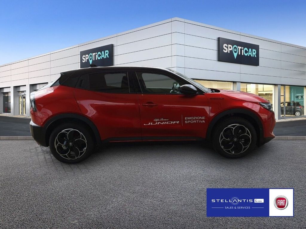 Alfa Romeo Junior 2025