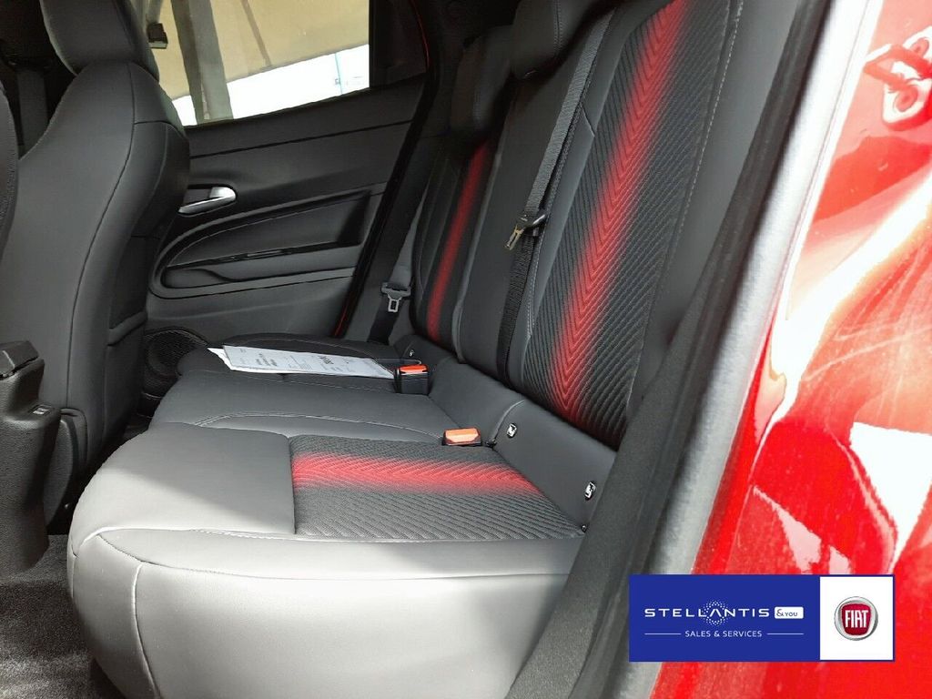 Alfa Romeo Junior 2025