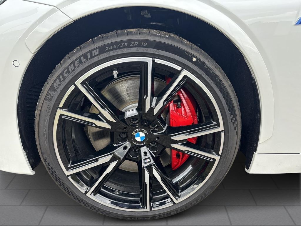 BMW M240i