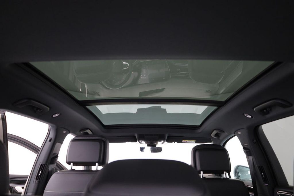 Volkswagen Touareg 2025