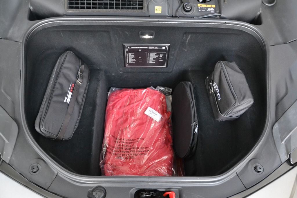 Ferrari 296 GTB 2023