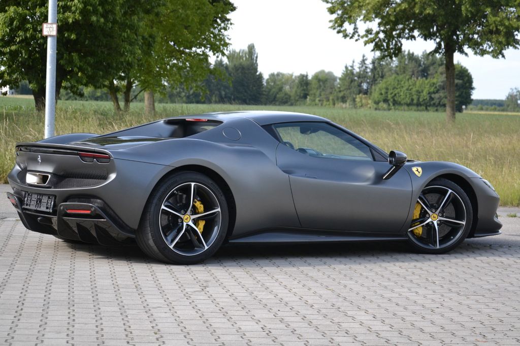 Ferrari 296 GTB 2023
