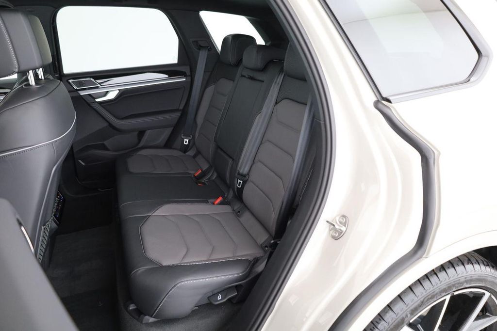 Volkswagen Touareg 2025