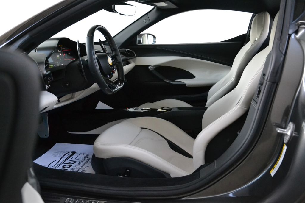 Ferrari 296 GTB 2023