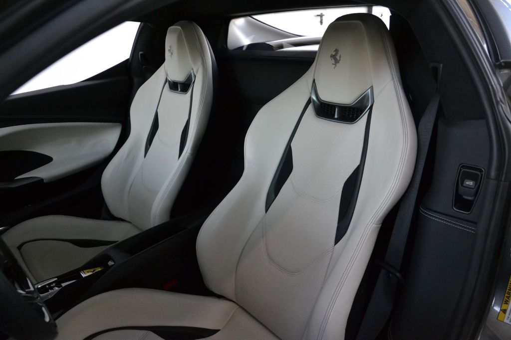 Ferrari 296 GTB 2023