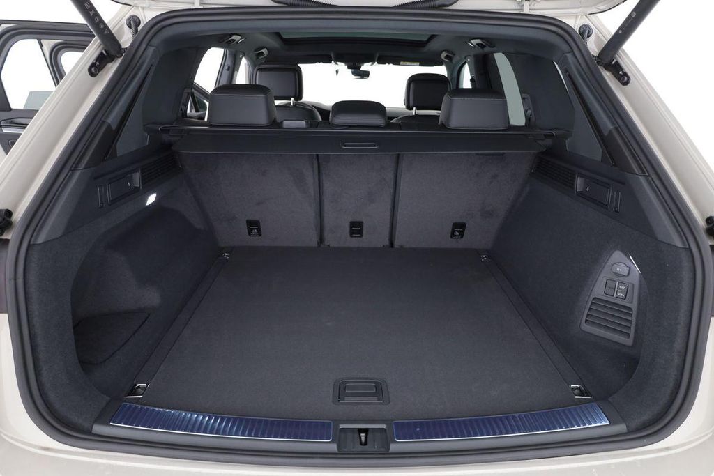 Volkswagen Touareg 2025