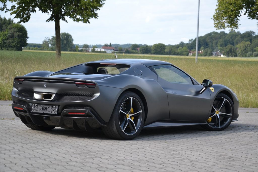 Ferrari 296 GTB 2023