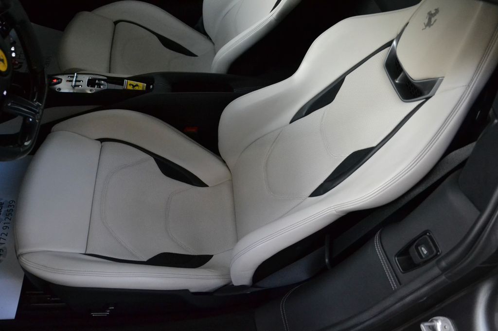 Ferrari 296 GTB 2023