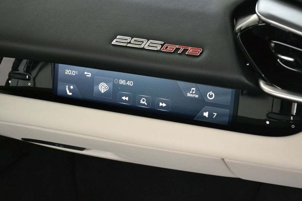 Ferrari 296 GTB 2023