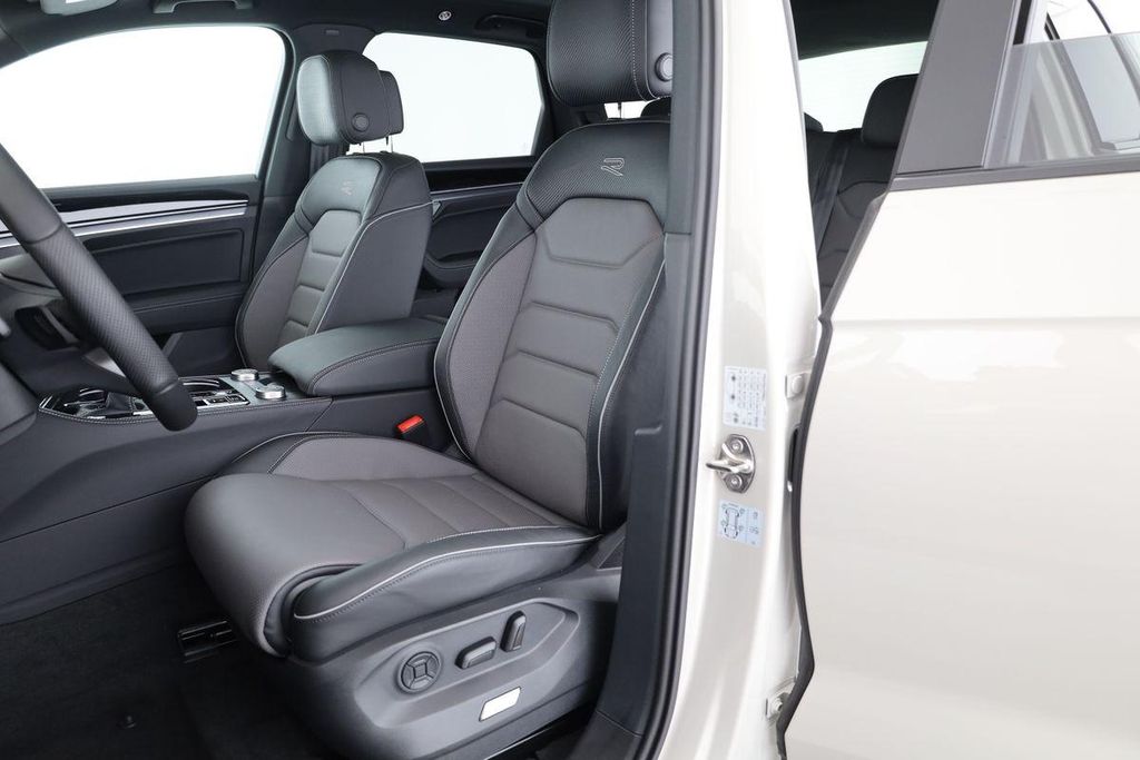 Volkswagen Touareg 2025