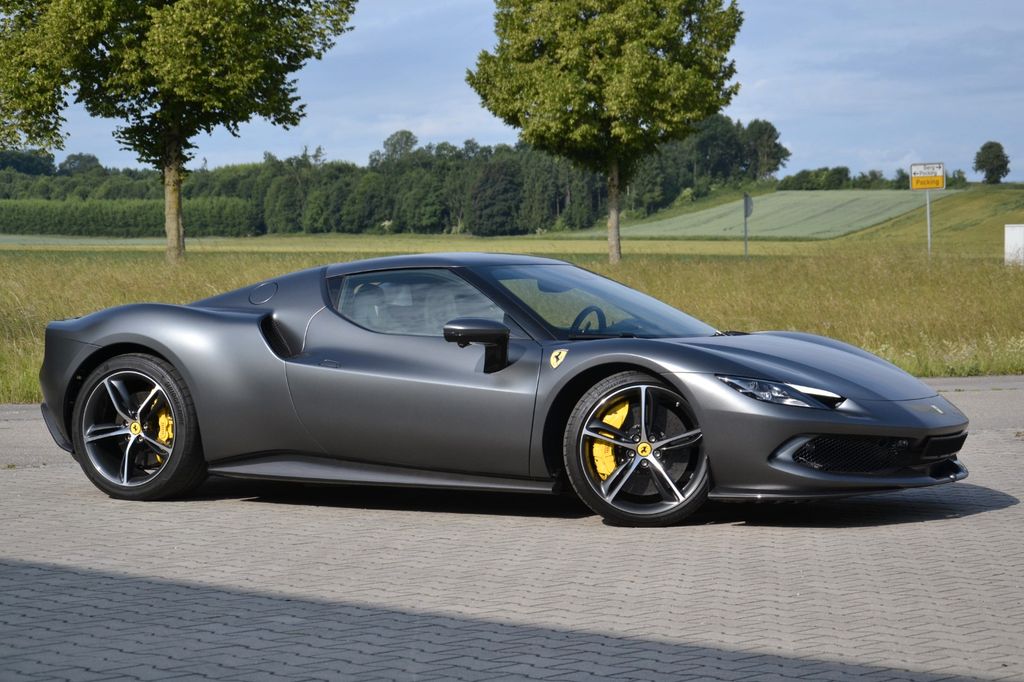 Ferrari 296 GTB 2023